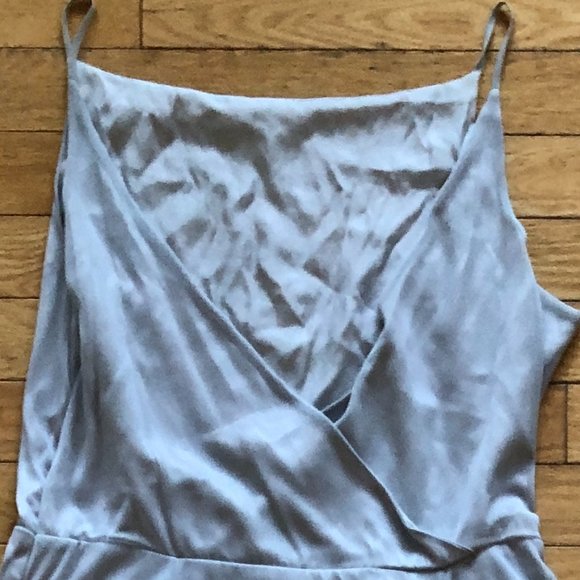 Like New Gorgeous Tristan and Iseut Women's Long Gray/Silver Formal Gown - Picture 4 of 11